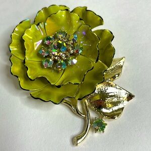 Vintage Coro Enamel Moving Petals Aurora Borealis Rhinestones Brooch Pin